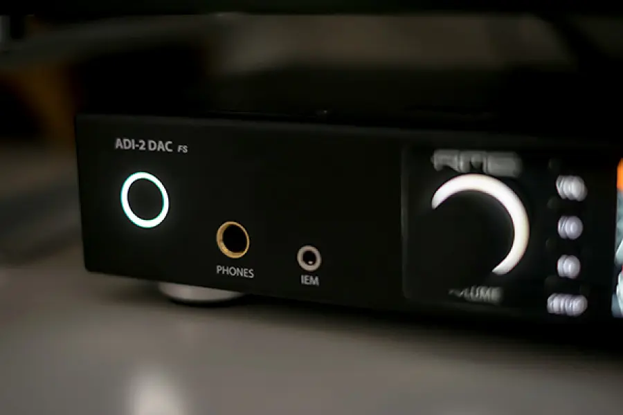 Revisione dell'amplificatore per cuffie DAC / cuffie RMI ADI-2