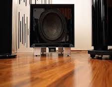 Il mio viaggio, calci e urla, in subwoofer