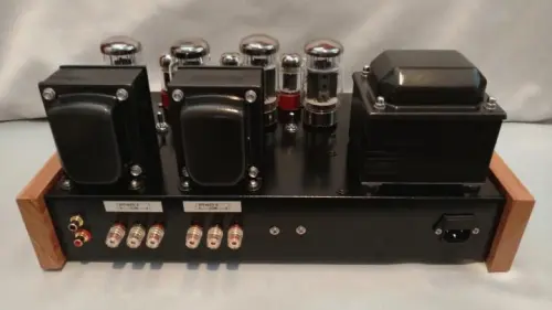 Revisione dell'amplificatore del tubo push-pull di Transcend Aric Audio