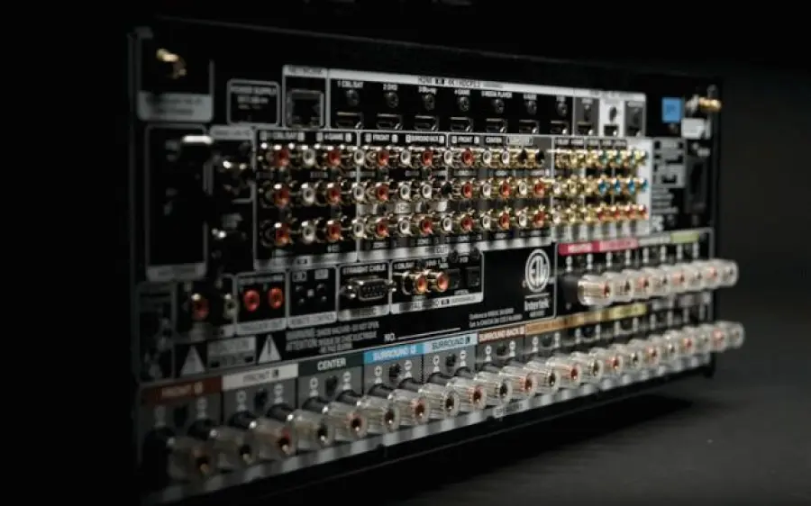 Riconoscitore AV a 13,2 canali di Denon AVR-X8500H