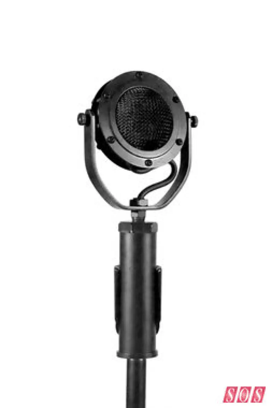 Ear Trumpet Labs presenta l'oscura Edwina oscura