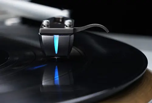 Gramophone Dreams #54: testina ottica DS Audio DS003 e trasformatori step-up EMIA, Lundahl, Koetsu, Sculpture A