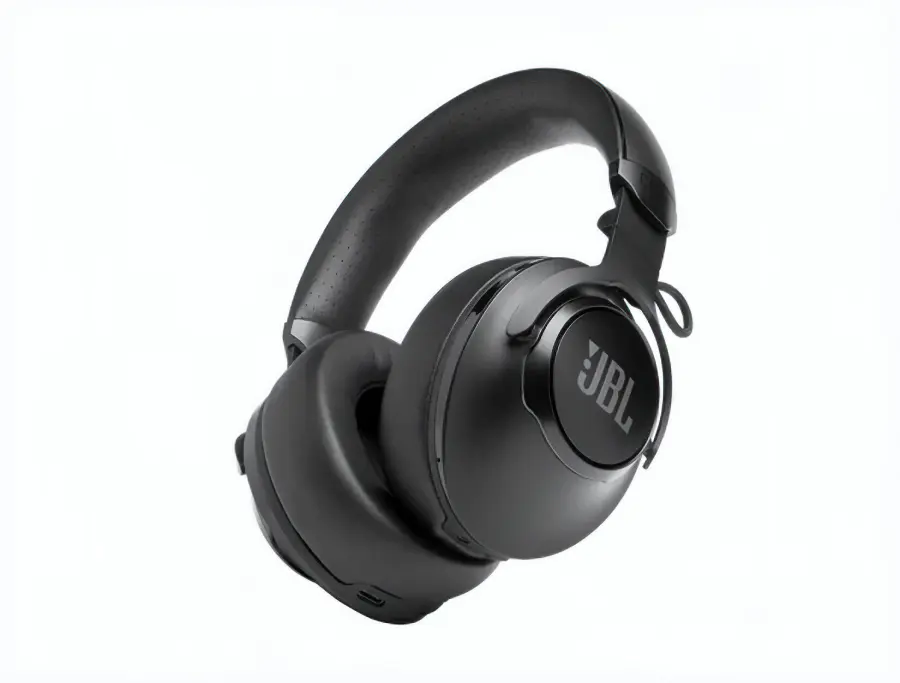 JBL offre uno sconto del 60% su queste eccellenti cuffie con cancellazione del rumore