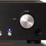 Premio Blue Note: preamplificatore stereo tubo a vuoto Rogue Audio RP-9