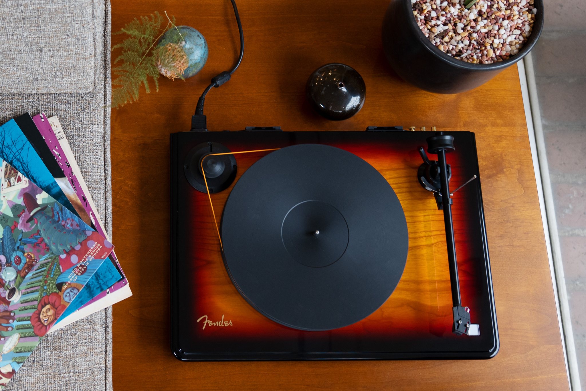 Fender x Mobile Fidelity Electronics lancia il primo giradischi ad alte prestazioni di Fender