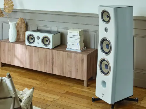 Recensito l'altoparlante da pavimento Focal Kanta No. 3 e l'altoparlante centrale Kanta