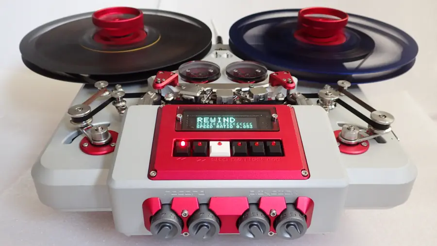 Registratore a nastro Kostas Metaxas T-RX