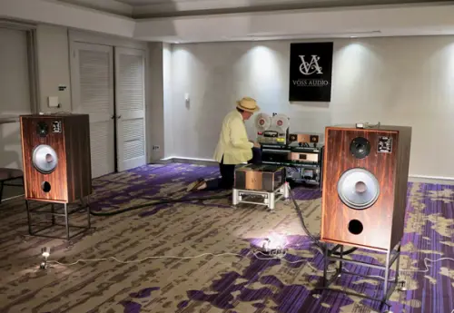 Amplificatore di potenza Voss Steve Keyser Magnum Opus e preamplificatore Vitra; Altoparlanti Graham LS5/8 con super tweeter Townshend e altro ancora