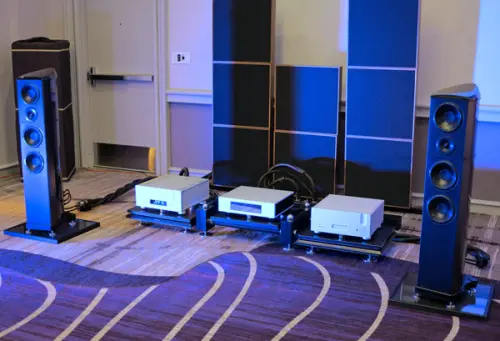 Torna a Importazioni audio: Wilson Benesch A.C.T. Un altoparlante Evolution, amplificatore integrato Ypsilon Phaethon SE e DAC 1000SE, server Aurender W20SE, PowerSlave Marble Mk, distributore di alimentazione II, cavi Stage III Poseidon e Cerberus