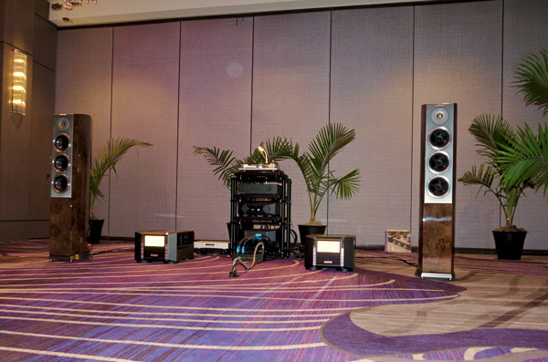 Time with the Big Boys #2: Audio Limits, altoparlanti Audiovector R8, preamplificatore Thrax Libra 300 e amplificatore di potenza Spartacus, giradischi Tom Evans, DAC Weiss