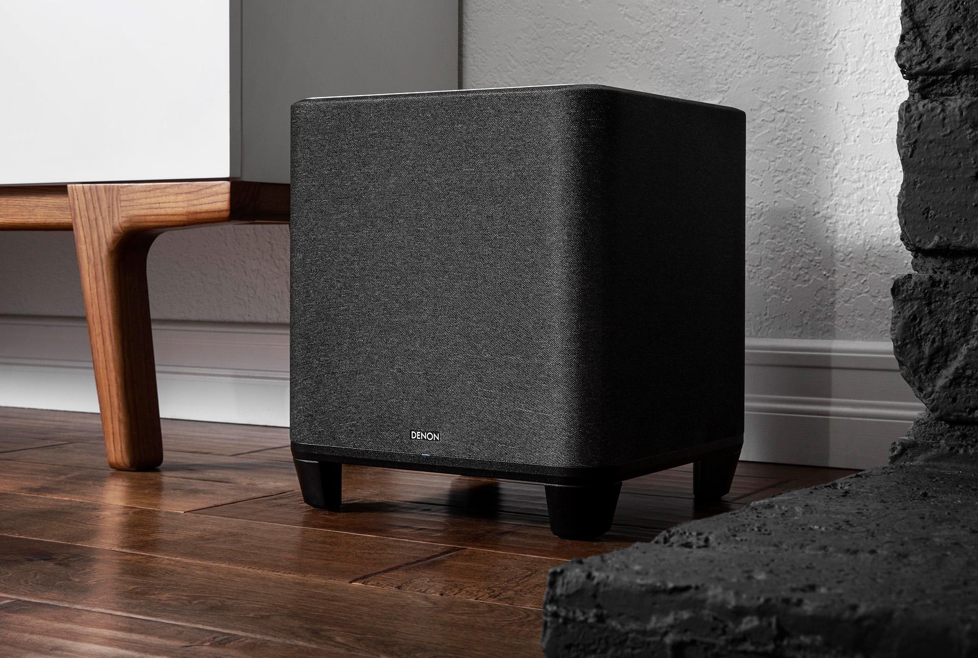 Presentazione del subwoofer wireless domestico Denon