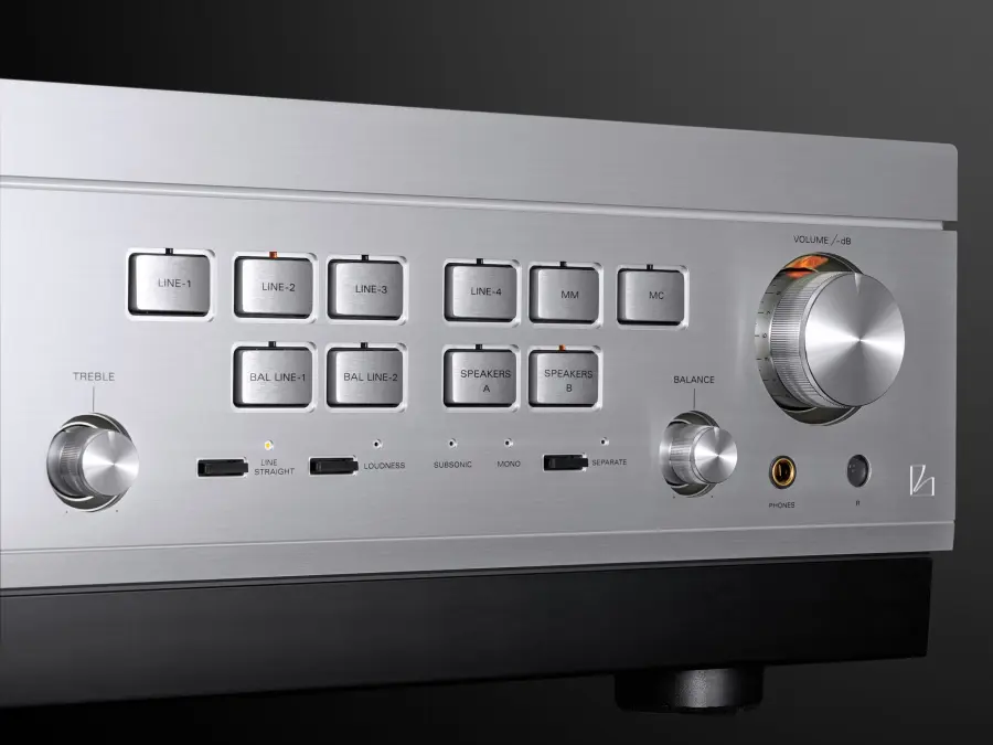 Luxman festeggia 95 anni con l'amplificatore integrato L595A Special Edition