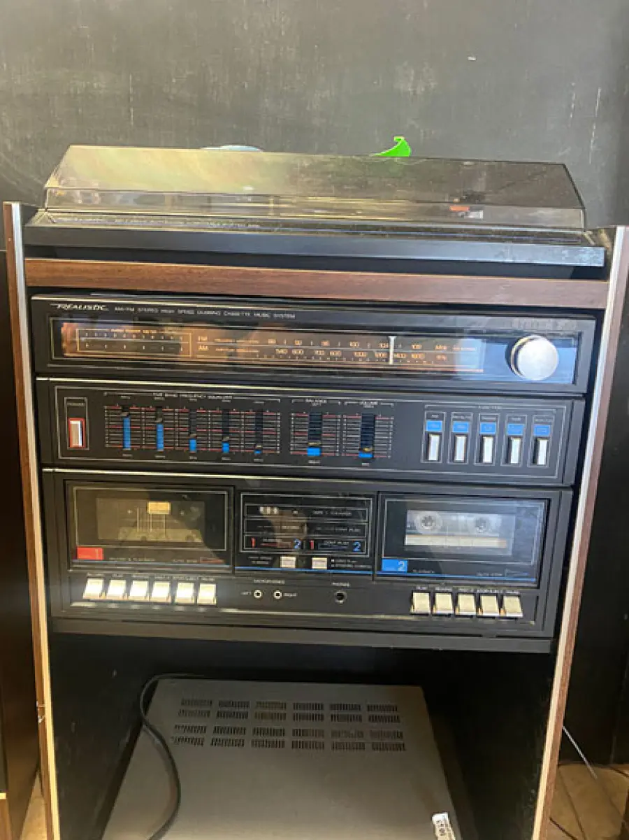 REVISIONE ESCLUSIVA! Il sistema realistico di Radio Shack 200