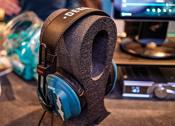 Dekoni Audio e Auribus Acustica