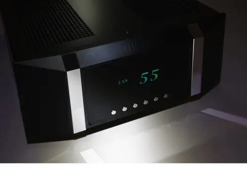 RECENSIONE: L'amplificatore integrato Thrax Enyo