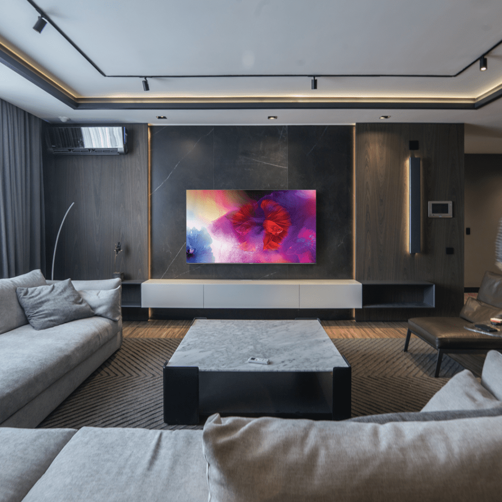 Recensioni TV: quattro modelli da 65 pollici da considerare