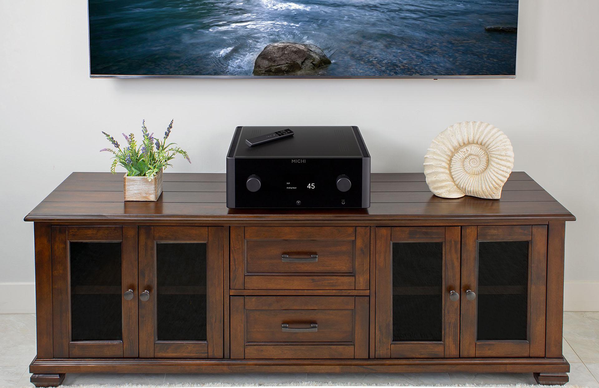 Recensione dell'amplificatore integrato Rotel Michi X5: campione dei pesi massimi