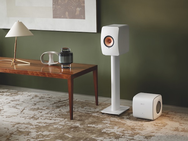 KEF presenta il subwoofer Uni-Core KC62