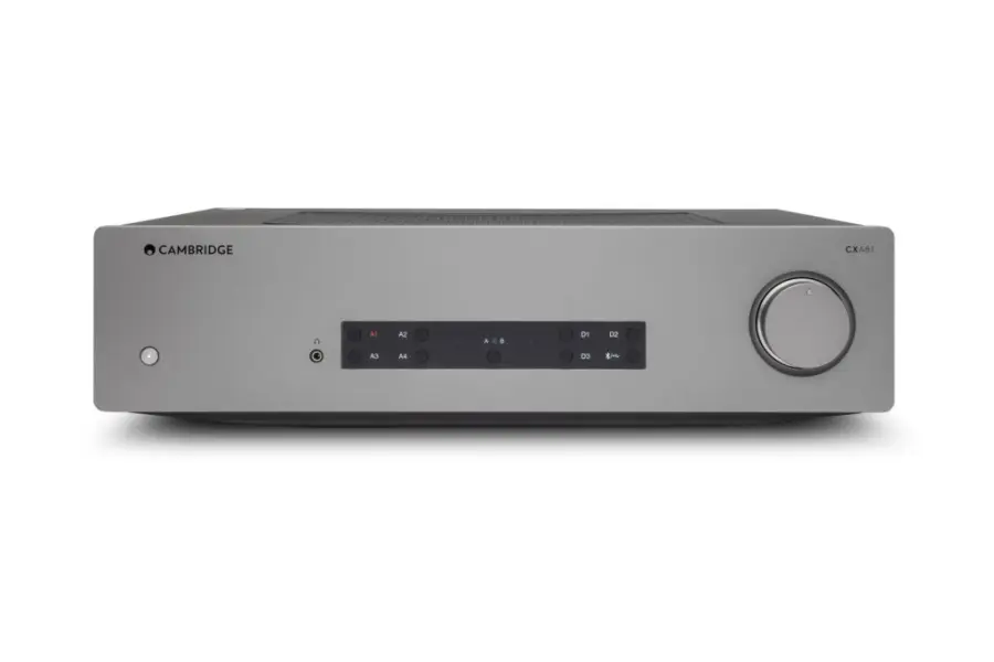 Streamer audio di rete Cambridge Audio CXN V2 e amplificatore integrato CXA81