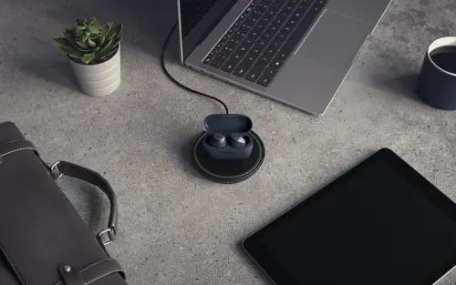 Goditi il ​​silenzio con i nuovi auricolari di Jabra