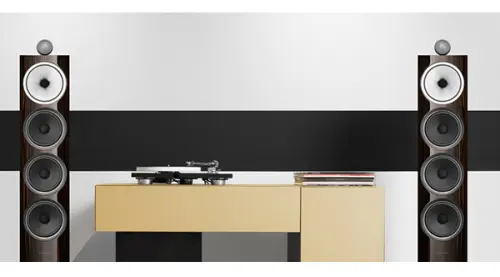 702 Firma di Bowers e Wilkins