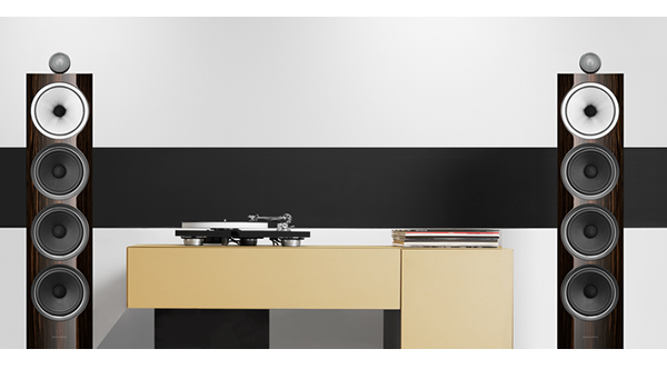 702 Firma di Bowers e Wilkins