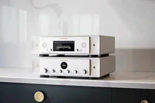 Marantz presenta l'amplificatore integrato di nuova generazione, lettore audio digitale