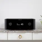 Rotel aggiunge due amplificatori integrati alla linea Michi