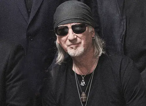 Deep Space Truckin 'con Roger Glover dei Deep Purple