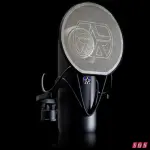 Aston finalizza il design dell'Elemento