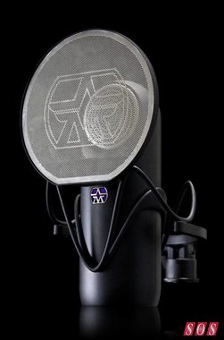 Il design di Aston Element entra nella fase finale