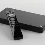 Revisione dell'hub per home theater Smart Center e Smart Home Control Center di Caavo