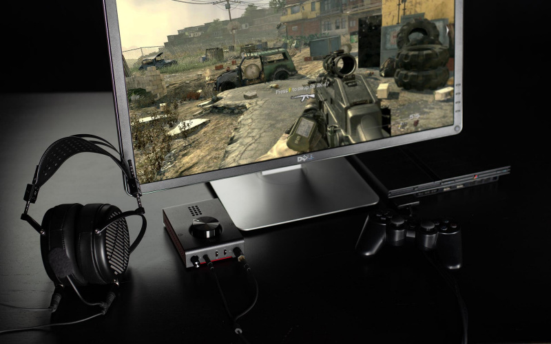 Recensione DAC / Amp di gioco / musica / comunicazioni Schiit Hel ad alta potenza