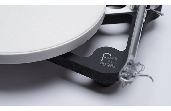 Il nuovo giradischi P10 di Rega