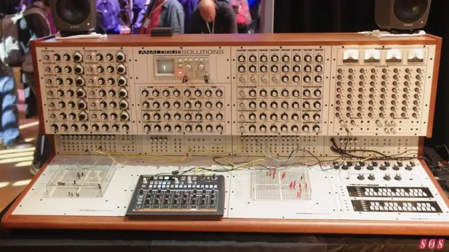 SynthFest UK - Colosso soluzioni analogiche