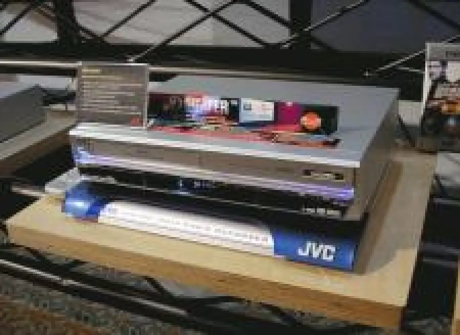 La vera ragione per cui gli appassionati di AV sono aggrappati ai loro dischi d'argento