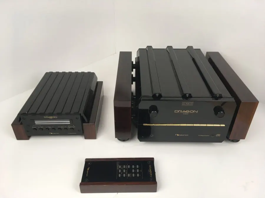 Trova ultra raro: cambio CD Nakamichi Dragon