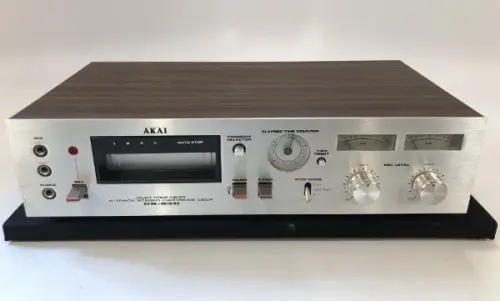 Torna a 8-Track (o non)