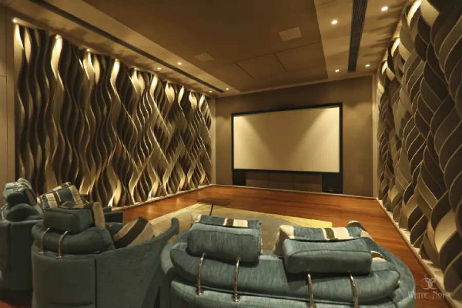 Questo Home Theatre mette in primo piano l'acustica e il centro