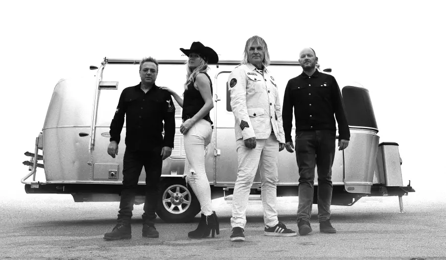 Mike Alarm dell'Allarme: un Soul Survivor Among Equals