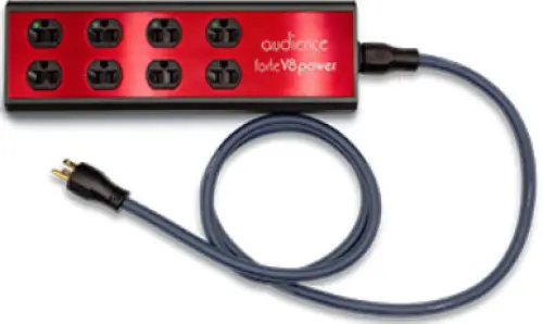 Il pubblico svela un condizionatore di corrente CA a 8 prese