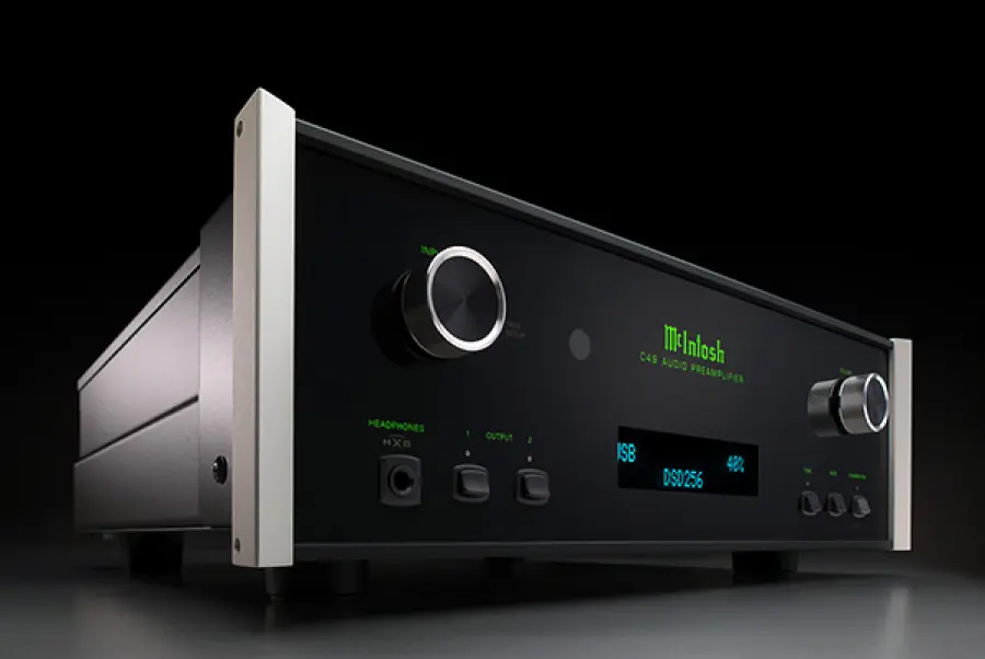 Annunciato il preamplificatore C49 di McIntosh Labs: salti digitali modulari dalla linea di amplificazione integrata