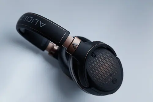 Recensione di Audeze Mobius
