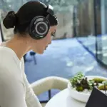 Mark Levinson porta l'ascolto di lusso in movimento con le prime cuffie wireless Lifestyle