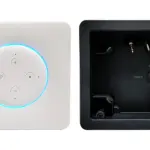 In-Wall Amp / Dock Supercharges Echo Dot di Amazon