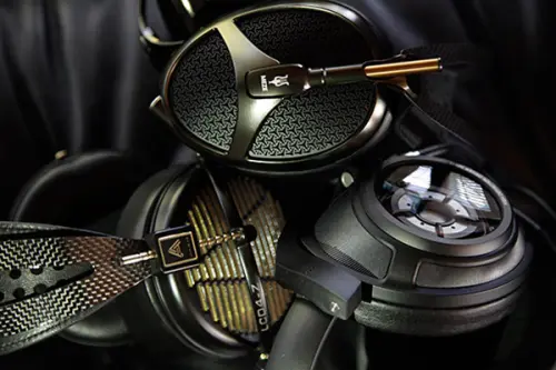 Aggiornamento della recensione delle cuffie: Sennheiser HD 820, Audeze LCD-4z, Meze Empyrean