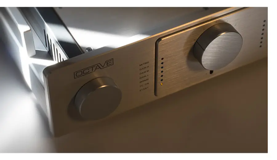 Octave HP 700 Preamplifier