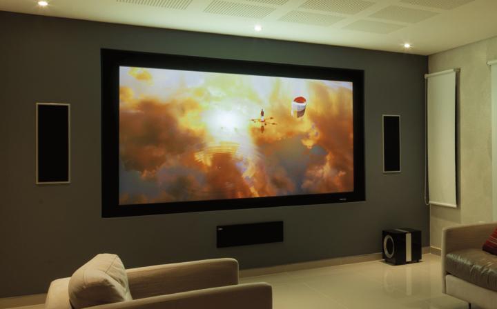 Recensione dello schermo fisso di Studio 4K di EluneVision Reference Studio